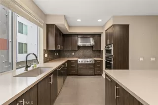 Photo #6: OC23088172 Listing