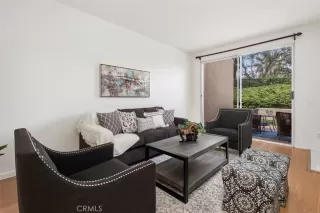 Photo #3: OC23088444 Listing 