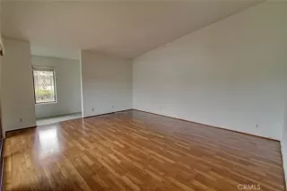 Photo #5: OC23088564 Listing 