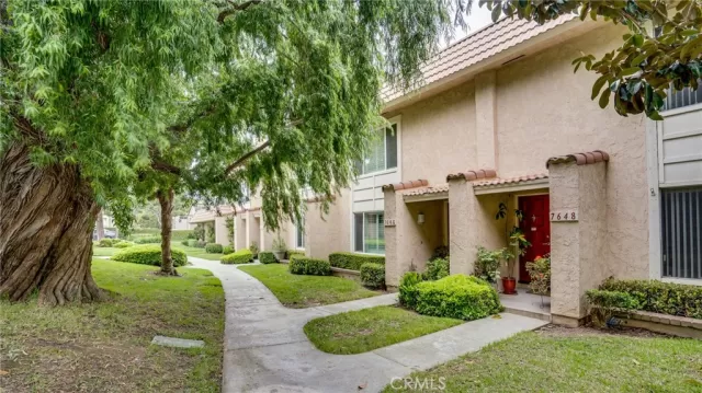 MLS: OC23088822 Condo For Sale