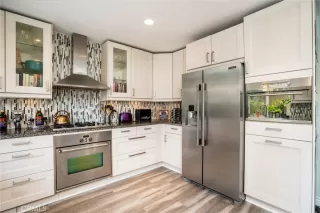 Photo #4: OC23088822 Listing 