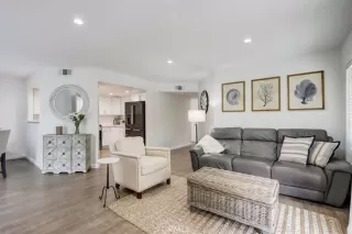 Photo #4: OC23088860 Listing 