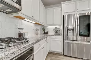 Photo #3: OC23089051 Listing