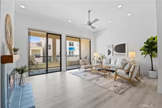 Photo #4: OC23089177 Listing 