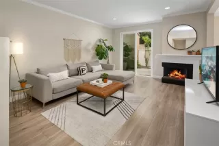 Photo #2: OC23089446 Listing 