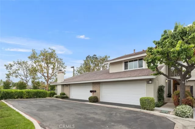 MLS: OC23089758 Condo For Sale