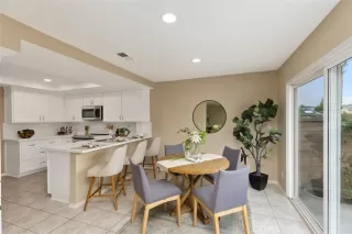 Photo #2: OC23089758 Listing