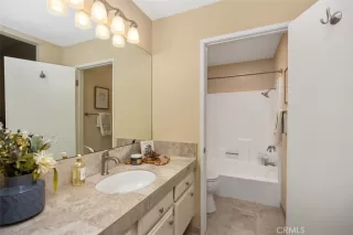 Photo #6: OC23089758 Listing