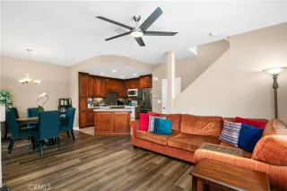 Photo #3: OC23089819 Listing