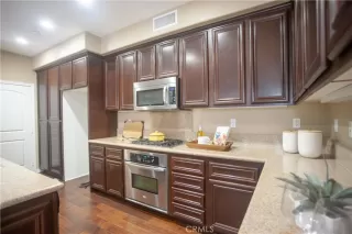 Photo #6: OC23089889 Listing