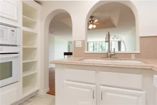 Photo #4: OC23089923 Listing