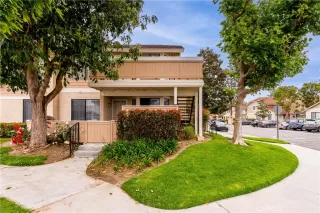 Photo #6: OC23090054 Listing