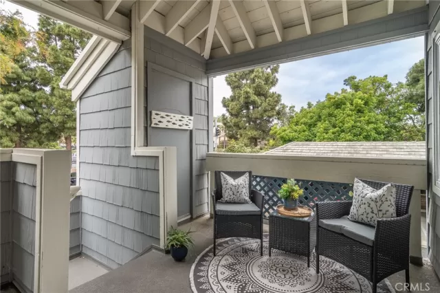 MLS: OC23090156 Condo For Sale