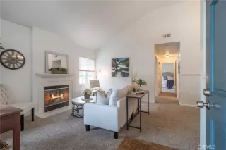 Photo #4: OC23090156 Listing