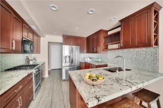 Photo #6: OC23090712 Listing