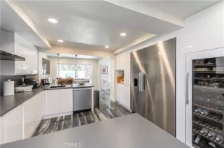 Photo #5: OC23090802 Listing 