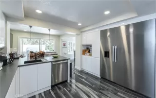 Photo #6: OC23090802 Listing 