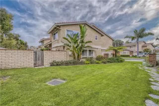 Photo #5: OC23091239 Listing