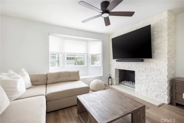 MLS: OC23091498 Condo For Sale