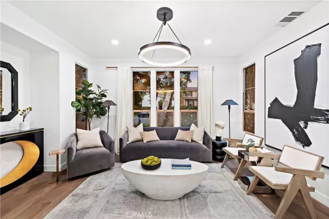 MLS: OC23091694 Condo For Sale