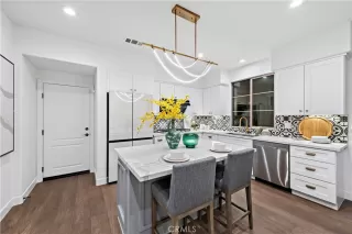 Photo #6: OC23091694 Listing