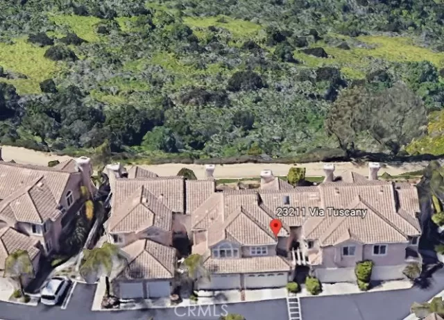 MLS: OC23091723 Condo For Sale