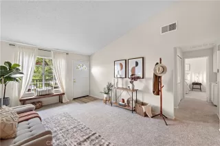 Photo #3: OC23091967 Listing 