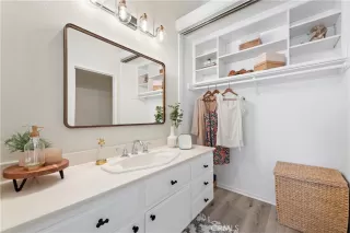 Photo #5: OC23091967 Listing 