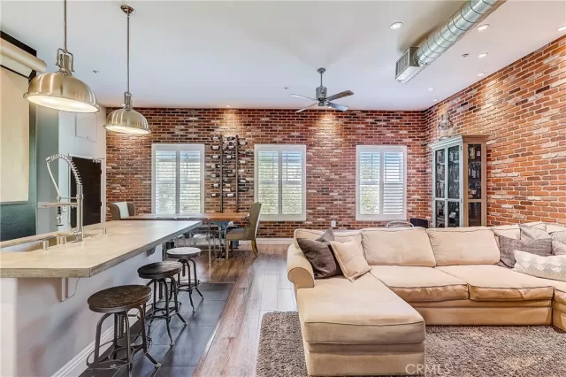 MLS: OC23092095 Condo For Sale