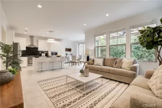 Photo #4: OC23092123 Listing 