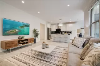 Photo #5: OC23092123 Listing 