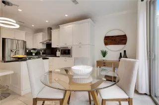 Photo #6: OC23092123 Listing 