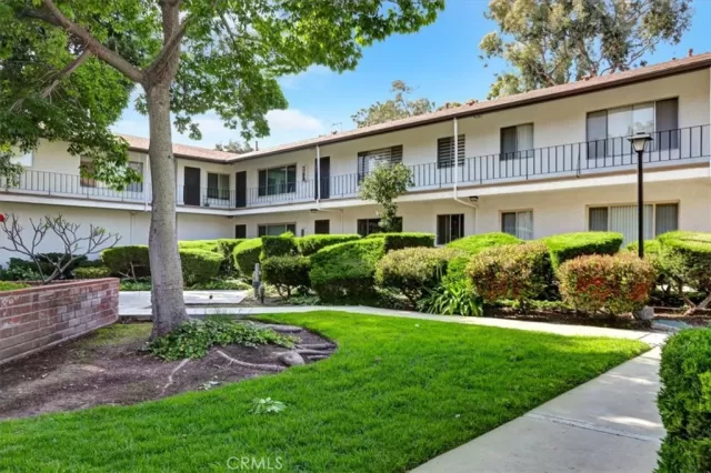 MLS: OC23092832 Condo For Sale