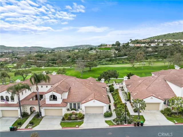 MLS: OC23092857 Condo For Sale