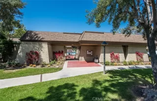 Photo #5: OC23092869 Listing 