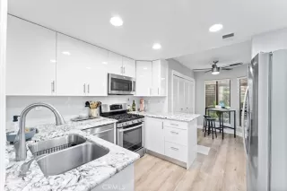 Photo #2: OC23092893 Listing