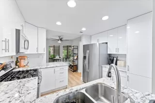 Photo #3: OC23092893 Listing