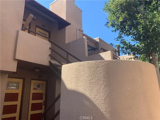 MLS: OC23092963 Condo For Sale