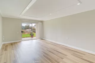 Photo #2: OC23092969 Listing