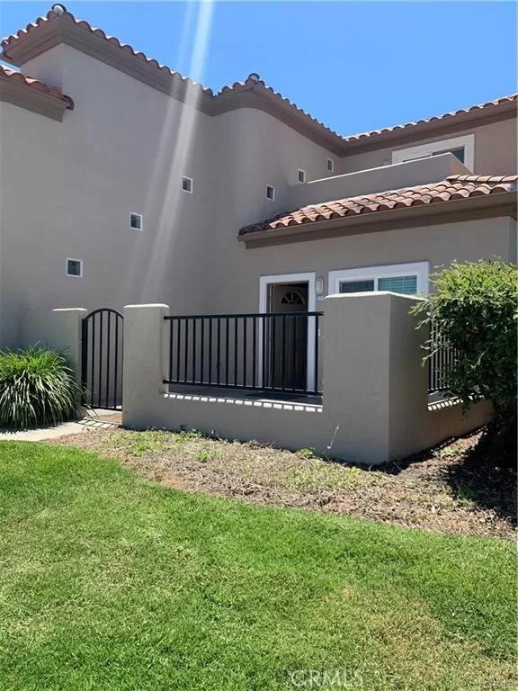 MLS: OC23093207 Condo For Sale