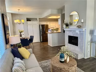 Photo #4: OC23093465 Listing 