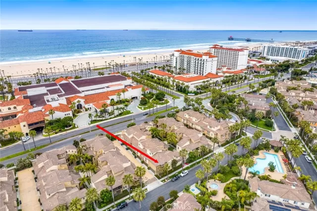 MLS: OC23093651 Condo For Sale