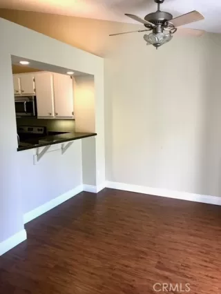 Photo #4: OC23093768 Listing