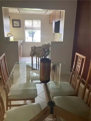 Photo #2: OC23093903 Listing