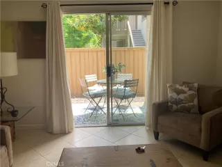 Photo #3: OC23093903 Listing