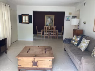 Photo #6: OC23093903 Listing