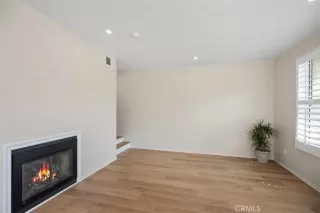 Photo #3: OC23094041 Listing 