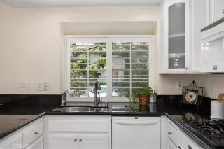 Photo #6: OC23094041 Listing 