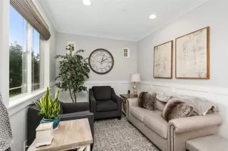 Photo #2: OC23094070 Listing 