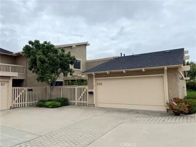 MLS: OC23094220 Condo For Sale